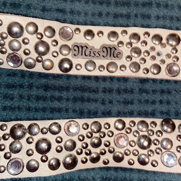Miss Me Accessories - “Miss me” Size L White leather belt with silver, rhinestone embellishments. 41”